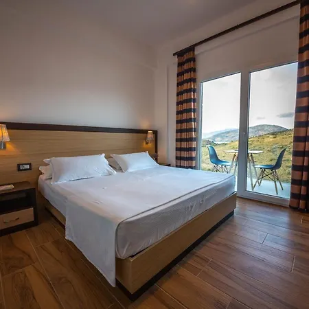 Hotel Adani Ksamil 3*