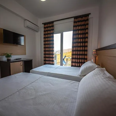 Adani Ksamil Hotel 3*