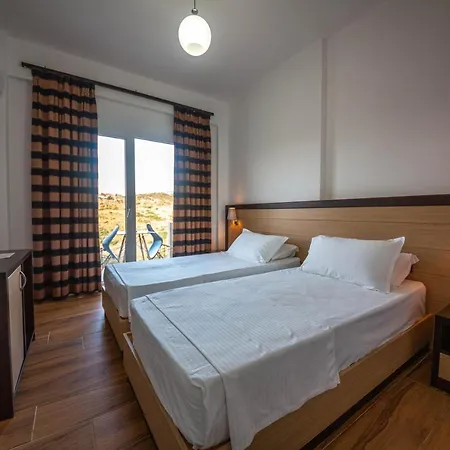 Adani Ksamil Hotel 3*