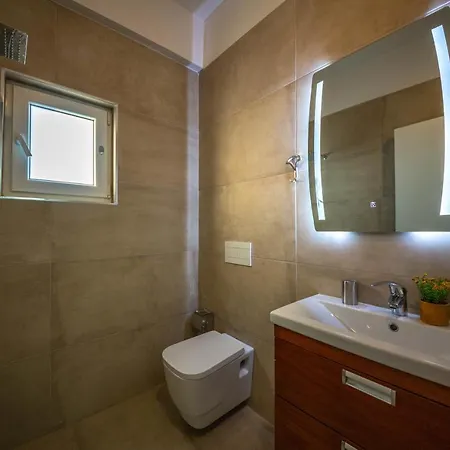 فندق Inada كساميل