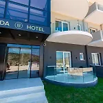 Inada Hotell 3*