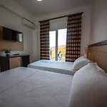 Inada Hotell 3*