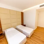 Inada 3*