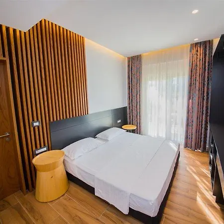 Inada Hotel Ksamil